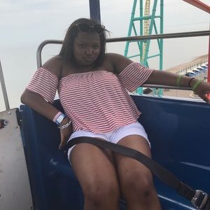 Meet your Posher, Amelya